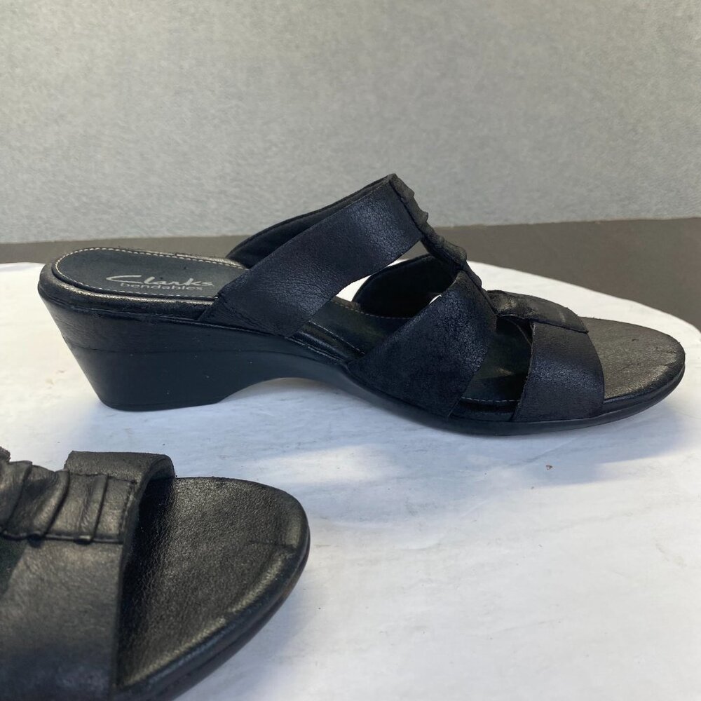 Clarks Women's Black Leather Sandals Size 7M,Comfort,Casual - Picture 11 of 16